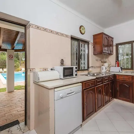 Villa Sleeps 8 Air Con Wifi Benagil